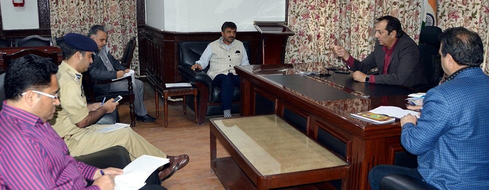 Send daily report of Market checking drive: Div Com to officers