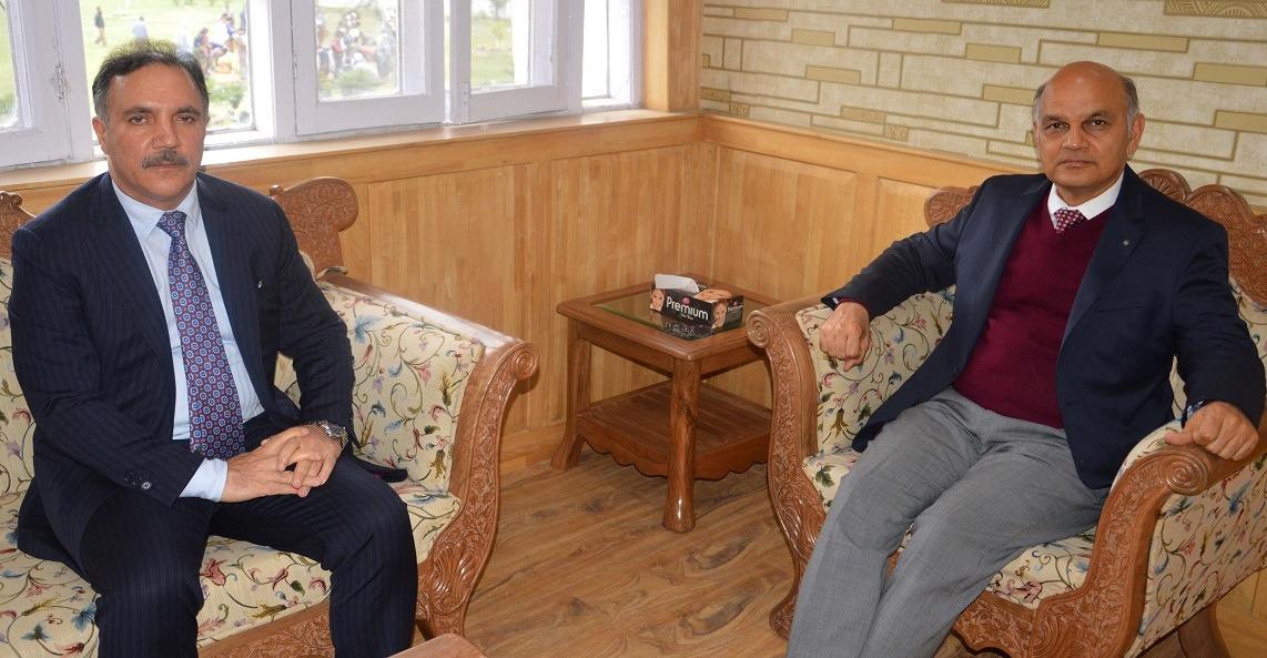 Chairman J&K Bank, ex-legislators, others call on Advisor Sharma