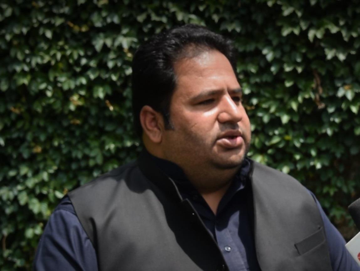 Dreadful dip in Kashmir’s tourist arrival worrying trend: Kadfeen