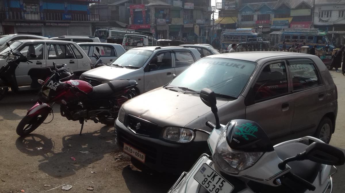 Pattan residents decry traffic mismanagement