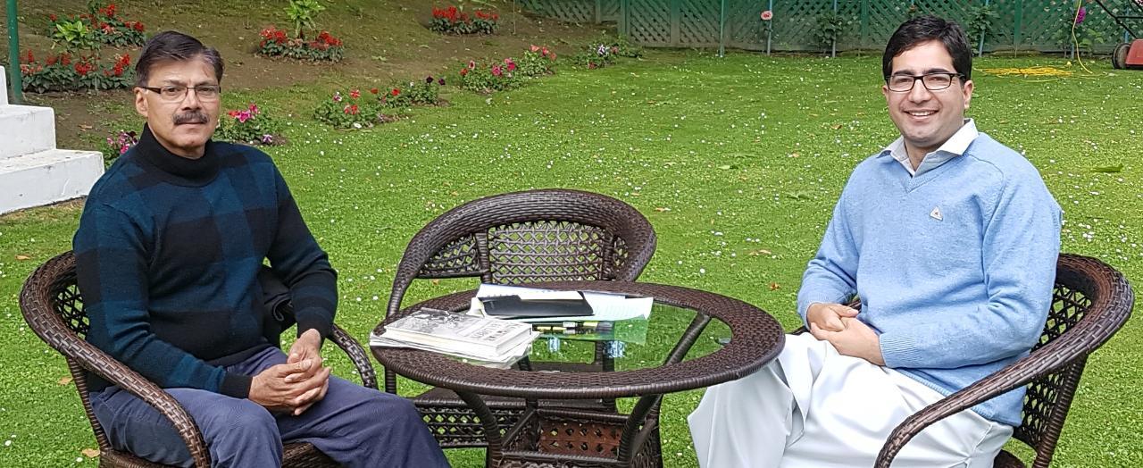 Shah Faesal meets Advisor Kumar