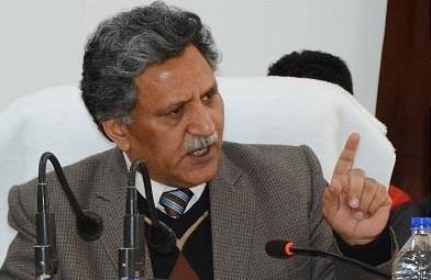 Advisor Ganai pays obeisance at Makhdoom Sahib (RA) Shrine