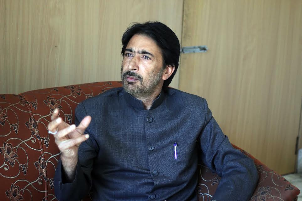 G A Mir hails rank and file of Congress for fighting well