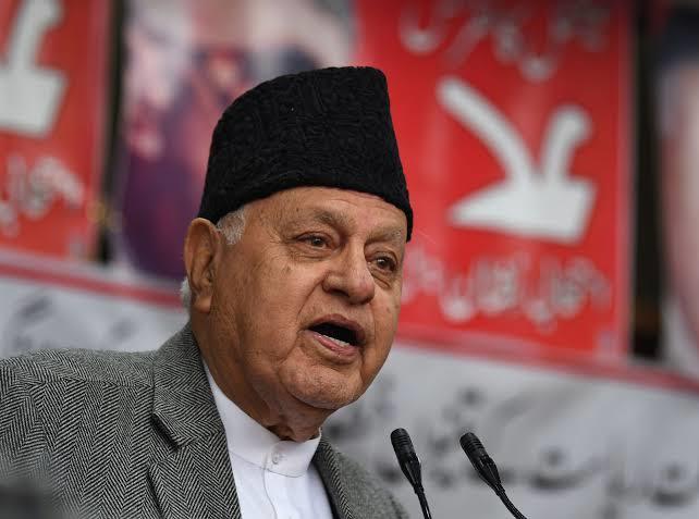 Dr. Farooq calls for diversification of tourism sector in Kashmir