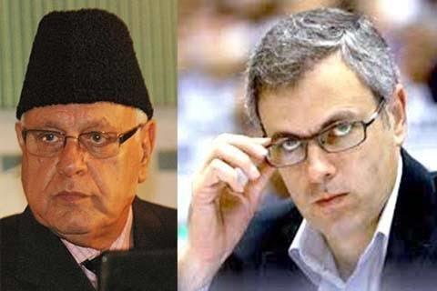 Dr. Farooq, Omar greet people on Jumat Ul Vida