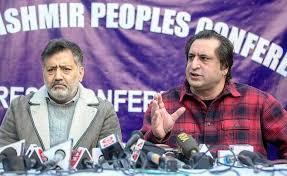 Sajad Lone, Imran Ansari greet people on Jumat-ul-Vida
