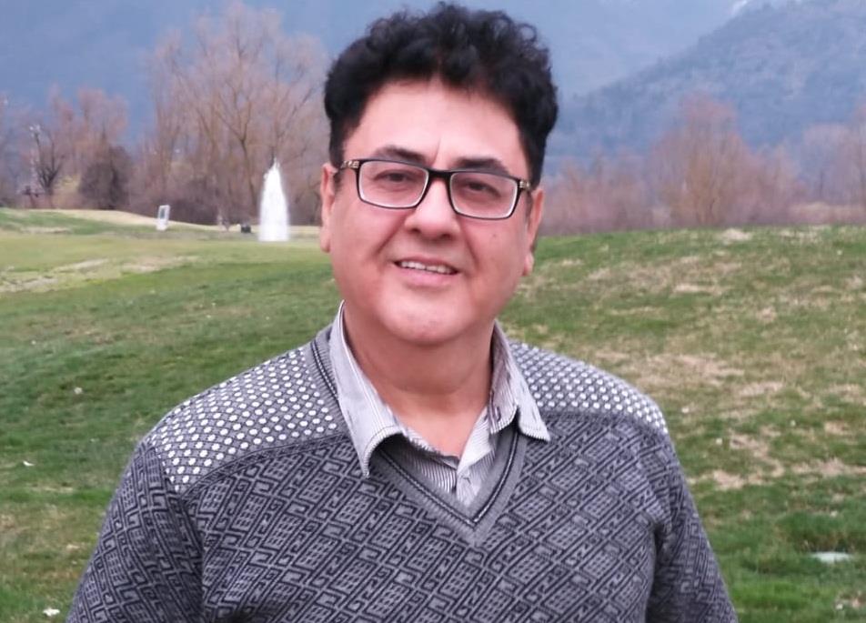 JKPM salutes bravery of tourist guide Rauof Dar who saved lives of tourists