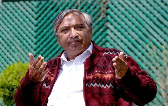Tarigami greets people on Eid