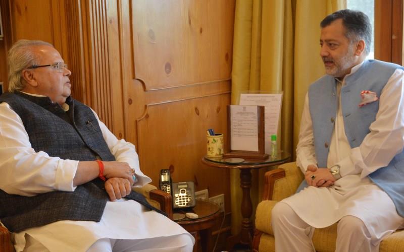 Imran Ansari calls on Governor