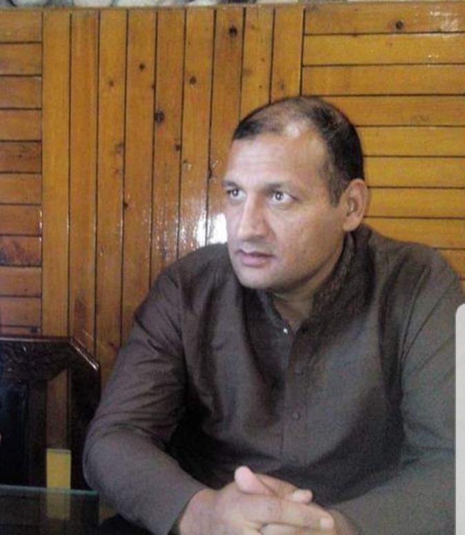 Compensate hailstorm affected farmers of Lolab: Feroz Wani