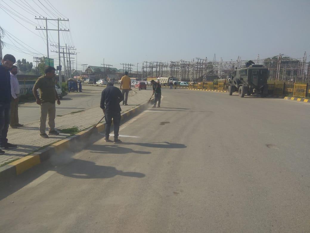 SMC conducts anti-encroachment drive on Bypass