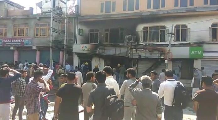 J&K Bank’s Botshah Mohalla Business Unit restored after fire incident, business to continue as usual