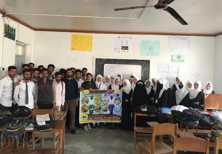 SMC holds two sessions on solid waste management for students at GHSS Gund Hassi Bhat
