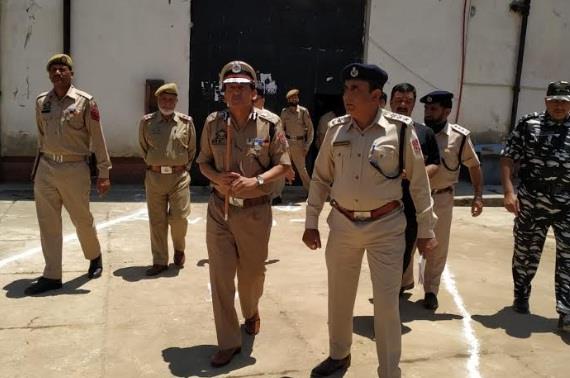 DG Prisons visits Baramulla, Kupwara jail