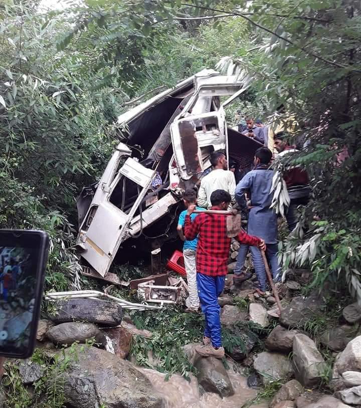 5 died several others injured in Rajouri road accident