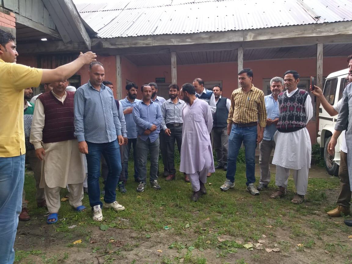 FPF employees stage protest, demand action against assault on employees in Handwara