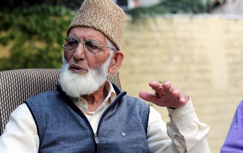 Geelani condemns continuous detention of Hurriyat (G) chief spokesman G A Gulzar