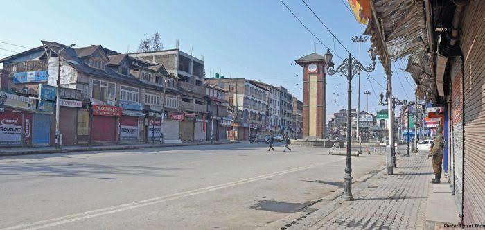 Kashmir shuts on Burhan Wani's death anniversary
