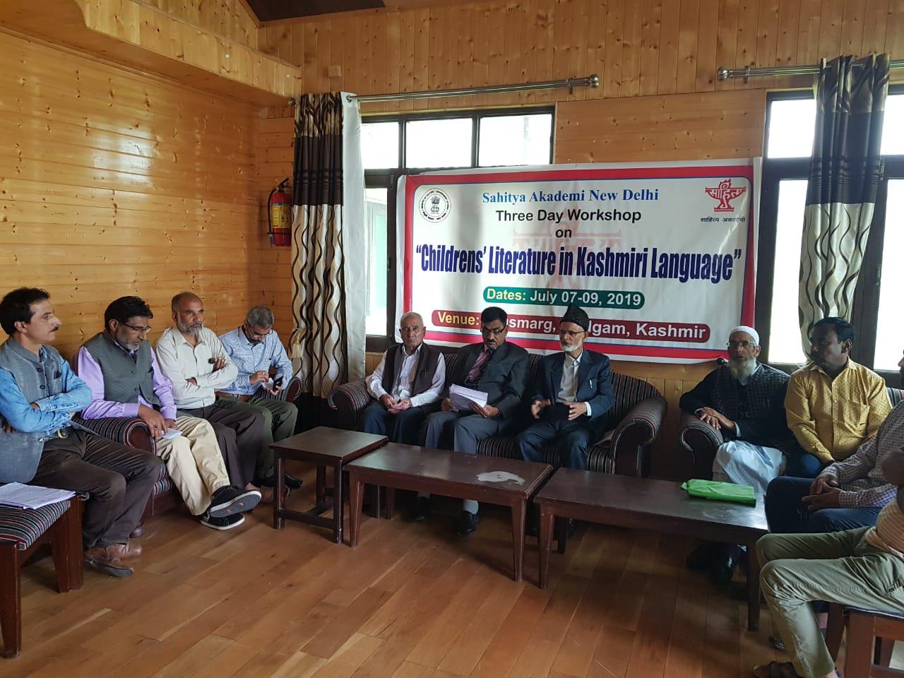 Three day workshop on Childrens Litrature concludes at Yousmarg