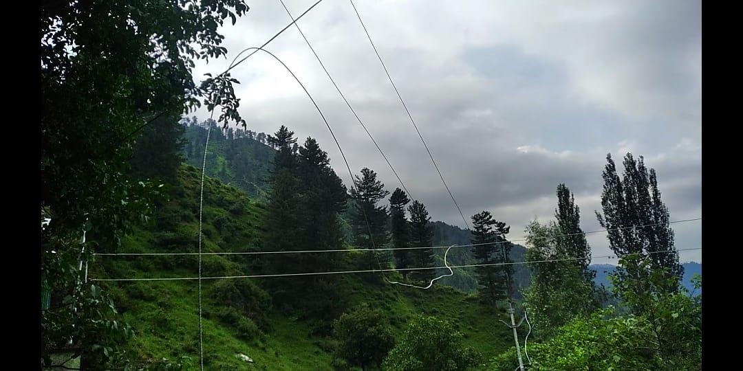 Three electrocuted to death as HT line falls in Tanghdar