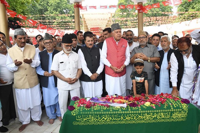 Dr Farooq, Omar Abdullah led party in paying tributes to Madre Maharban