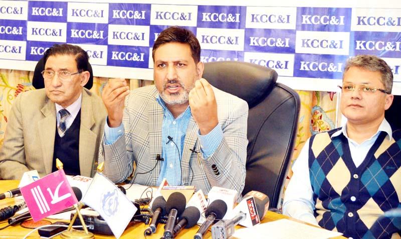 Only 10 lakh tourists visited Valley in 2017, says trade body