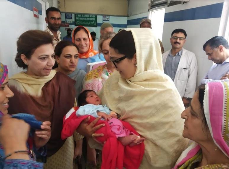 Vasundhara Masoodi pays surprise visit to G B Pant Hospital