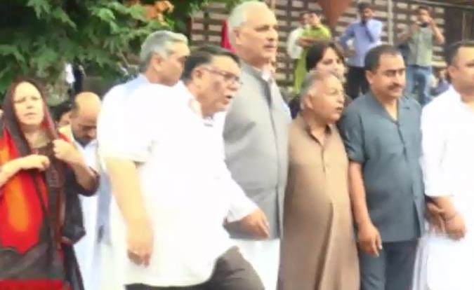 PDP pays homage to July 13 martyrs at martyrs graveyard