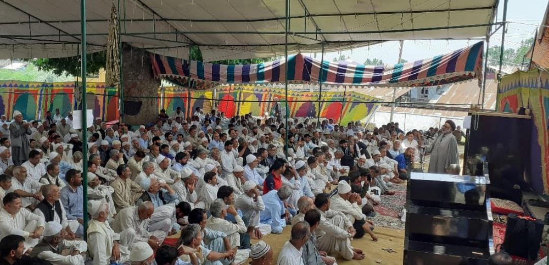 Hussaini Majls held at Mir Shamsuddin Iraqi (RA) shrine in Srinagar