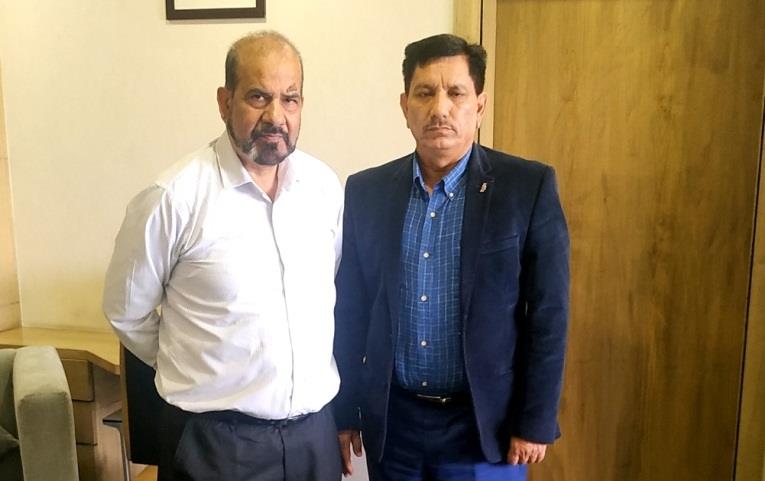 Renzushah meets JK Bank Chairman