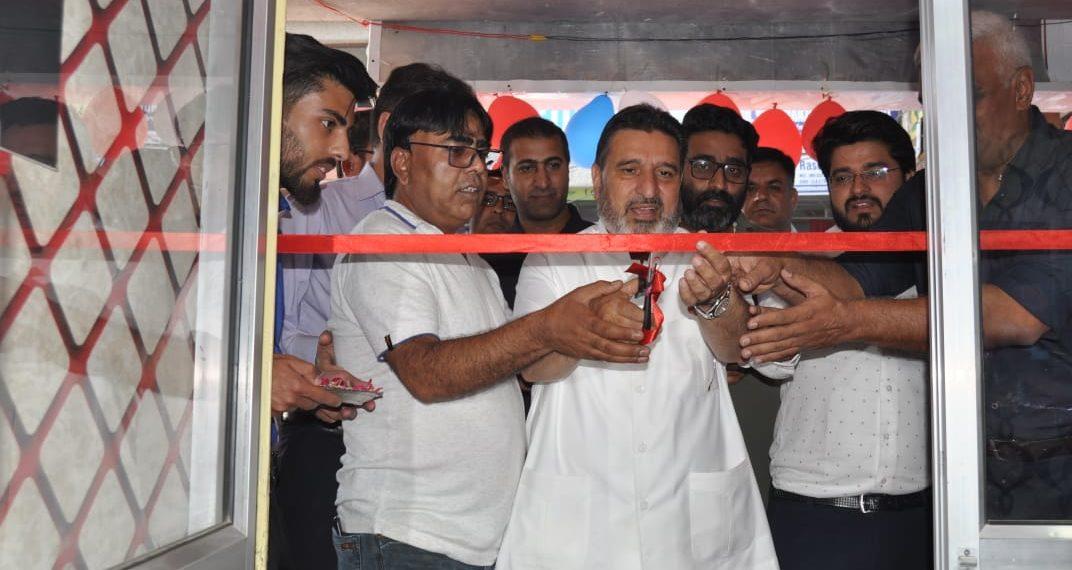 Altaf Bukhari inaugurates first show room of D’more in Srinagar