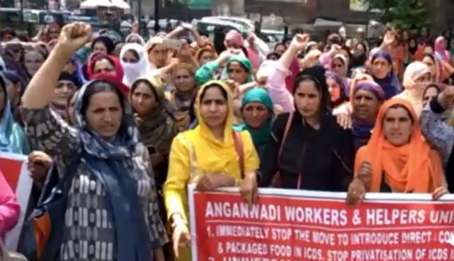 Anganwadi workers, helpers continue protests against SAC decision