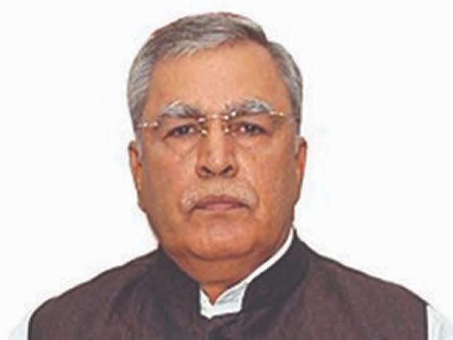 Advisor Khan decides not to use BP vehicle