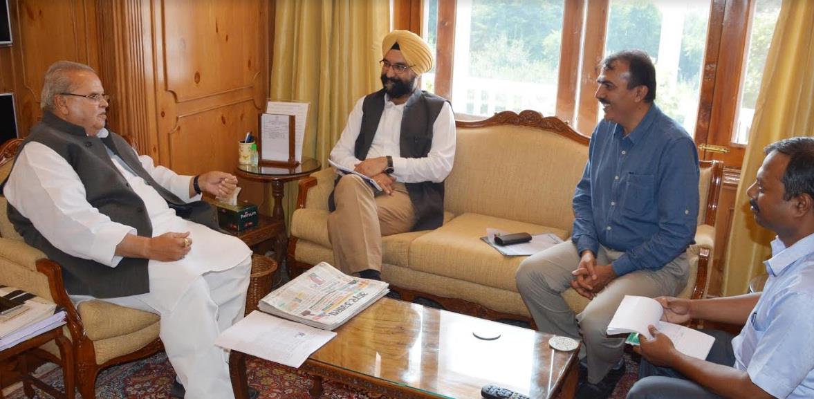 MD AMUL meets Governor