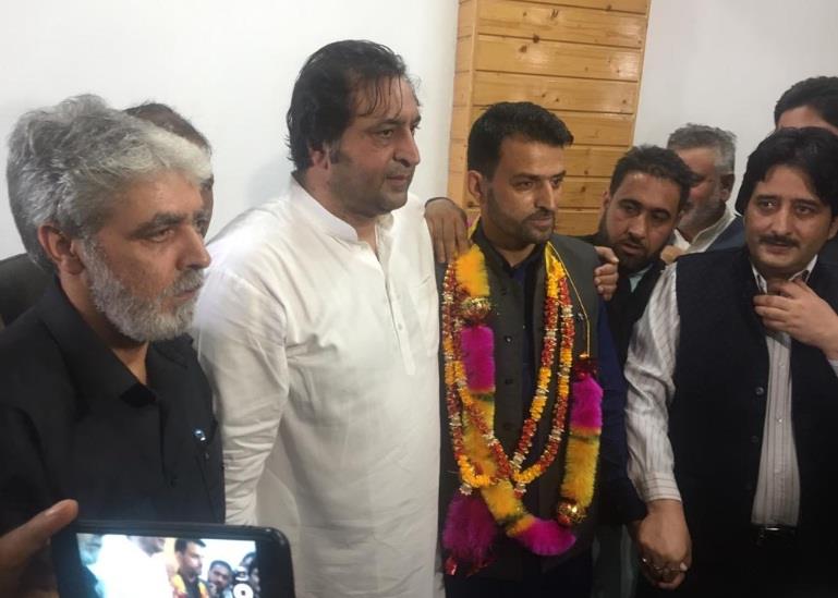 Hard measures can only contain a problem and not resolve it: Sajjad Lone