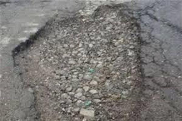 Roads leading to Handwara town in shambles, locals anguished