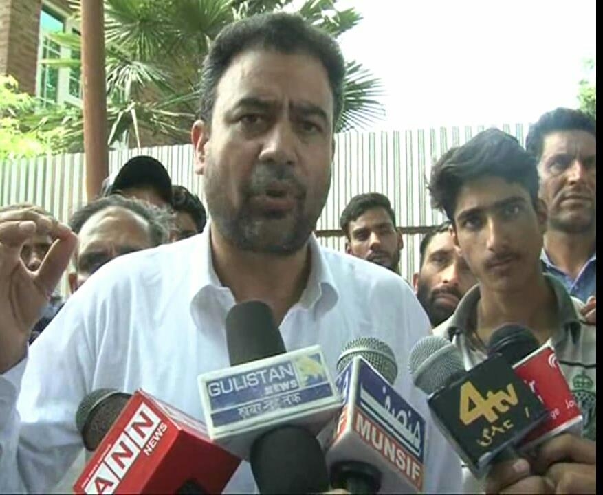 Fulfill promises, safeguard JK's interests: Altaf tells GoI