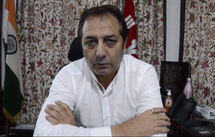 Div Com dismisses rumours of closure of schools