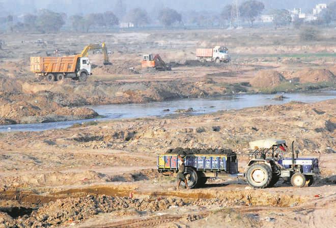 Sand-mafia active in Kashmir since Aug 5