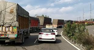 National Highway: LMVs from Srinagar to Jammu to ply on Tuesday