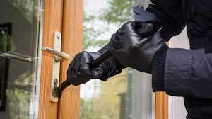 Burglars attempt to loot J&K Grameen Bank, Kralgund