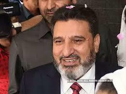 Altaf Bukhari censures Govt. for scrapping recruitment process in JK Bank