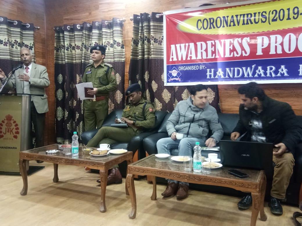 Handwara police organizes awareness program on Covid-19