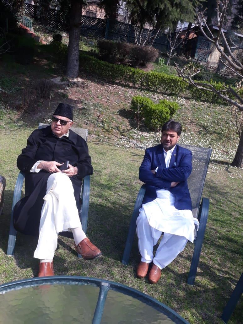 Er Yatoo meets Farooq Abdullah
