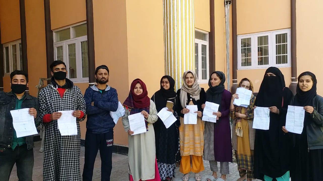 GDC Tangdar students stage protest against KU authorities