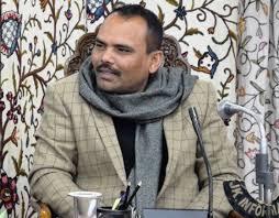 COVID-19 Div Com visits Bandipora, takes stock of COVID-19 control measures