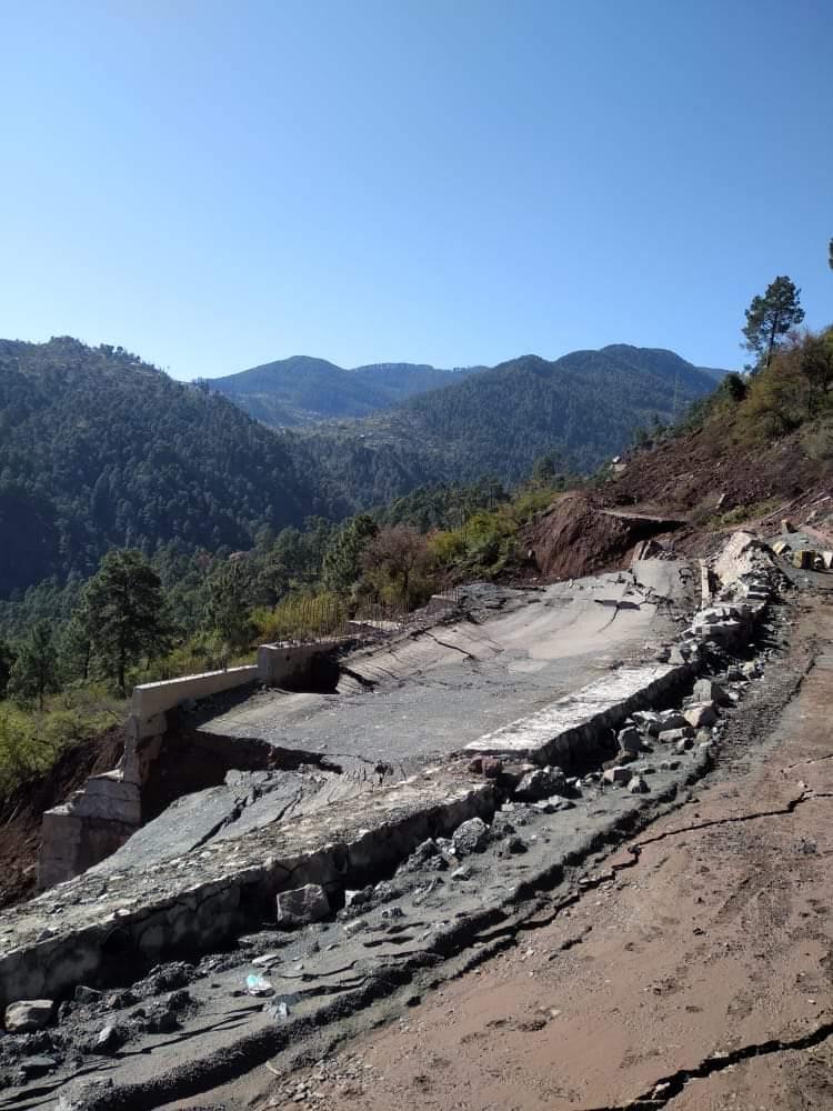Heavy rains, landslide damages 35 houses in Chenab