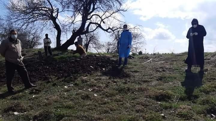 Covid-19: Kashmir’s second victim laid to rest at Tangmarg village