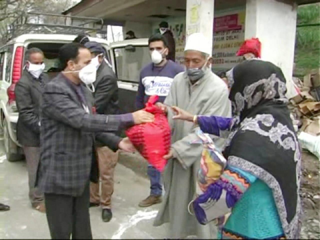 Coronavirus lockdown: DC B'la Distributes food items,essential goods among destitutes