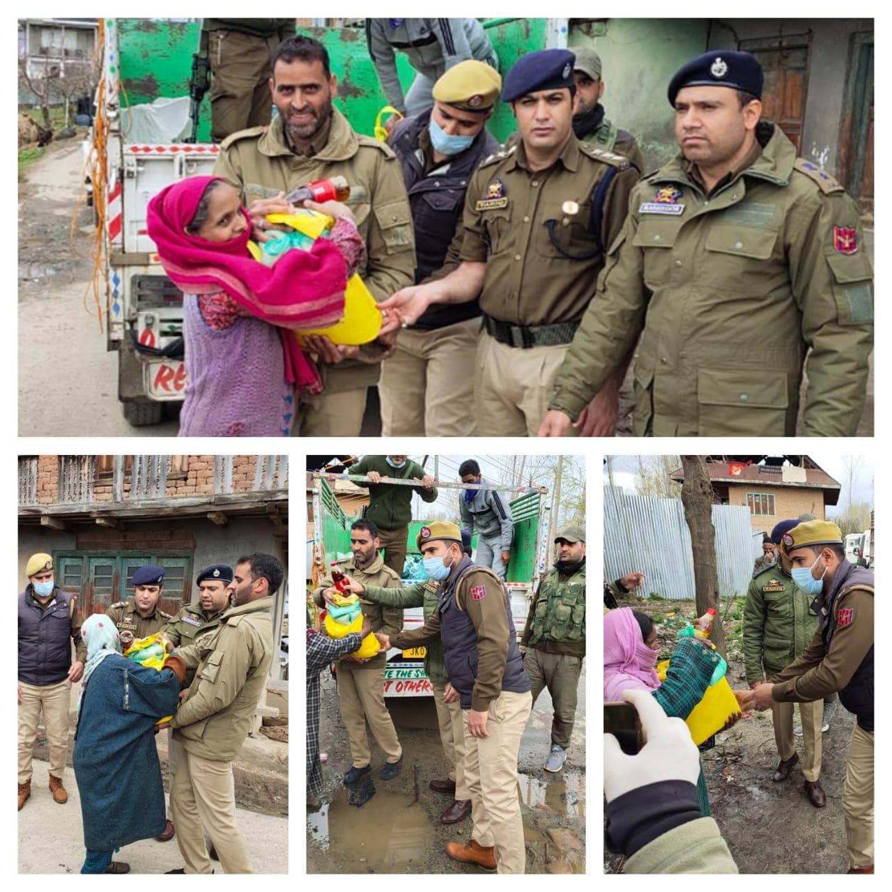 Handwara police distributed food items to needy